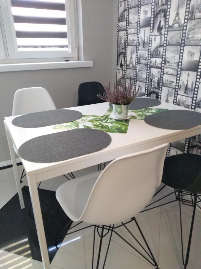Apartament 25 Płock Exteriör bild